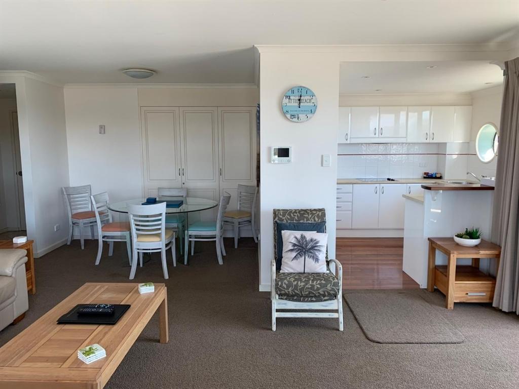 Sails Apartments Форстер Экстерьер фото