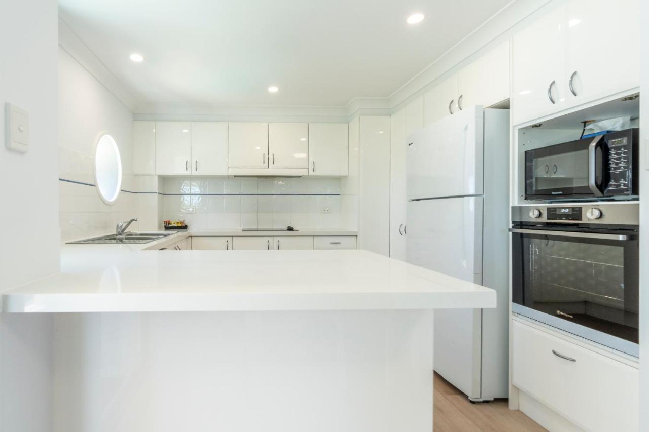 Sails Apartments Форстер Экстерьер фото